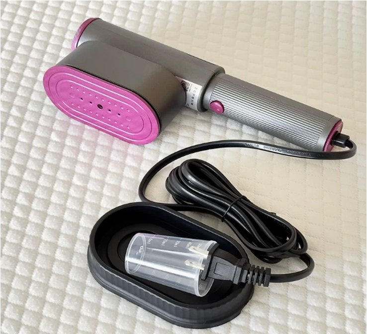 Rotatable Head Mini Steam Iron